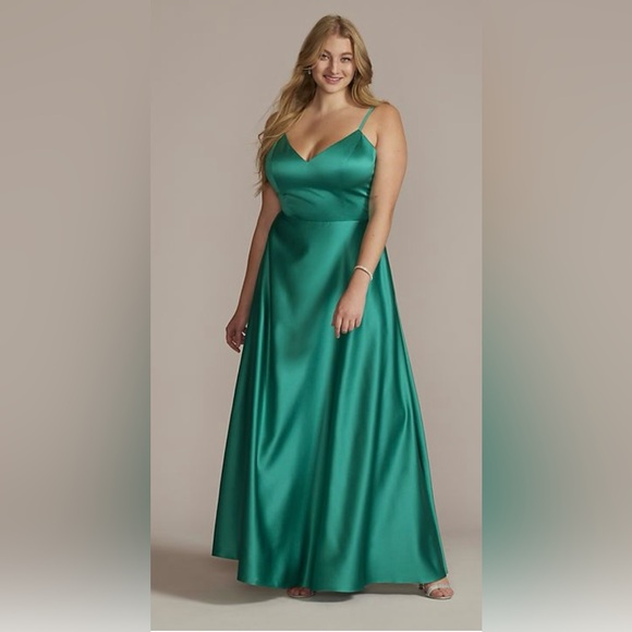 Jules & Cleo Dresses & Skirts - Jules & Cleo Formal dress